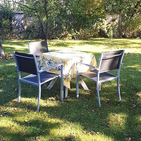 Mirabelle, Parking Prive Clos, Petit Dejeuner, Enfants Et Animaux Bienvenus Bed and Breakfast
