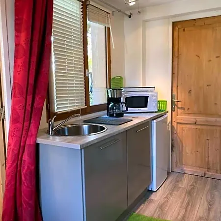 Bed and Breakfast Mirabelle, Parking Prive Clos, Petit Dejeuner, Enfants Et Animaux Bienvenus 3*