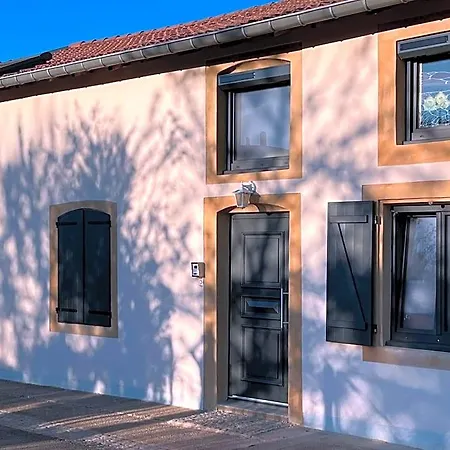 Mirabelle, Parking Prive Clos, Petit Dejeuner, Enfants Et Animaux Bienvenus Chieulles