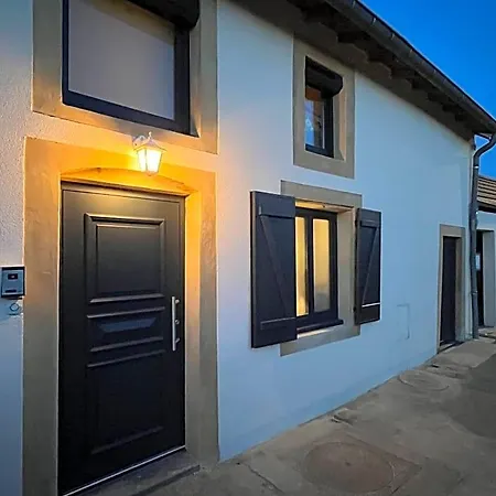 Mirabelle, Parking Prive Clos, Petit Dejeuner, Enfants Et Animaux Bienvenus Bed and Breakfast Chieulles