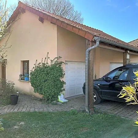 Mirabelle, Parking Prive Clos, Petit Dejeuner, Enfants Et Animaux Bienvenus Bed and Breakfast 3*